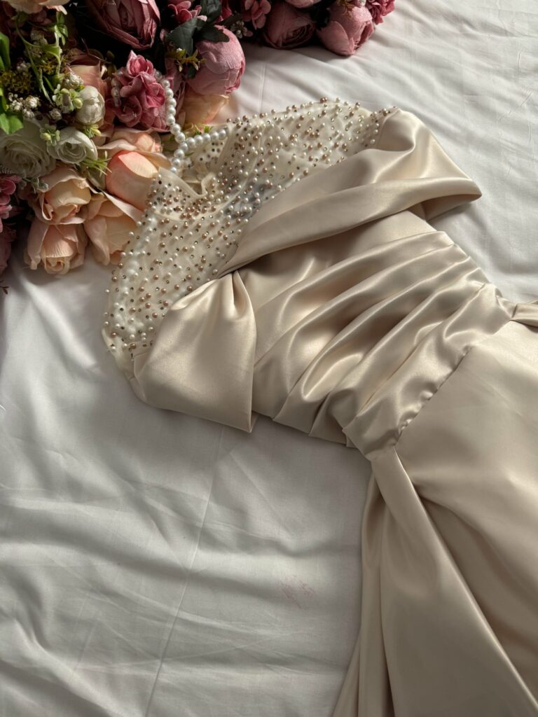 ⁦فساتين لون بيج⁩ - الصورة ⁦2⁩