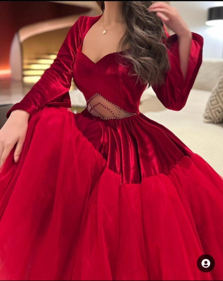 ⁦فساتين سهرة لون احمر⁩ - الصورة ⁦2⁩