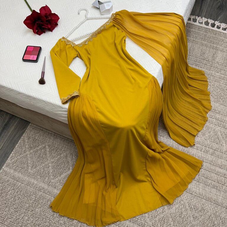⁦فستان لون اصفر⁩ - الصورة ⁦3⁩