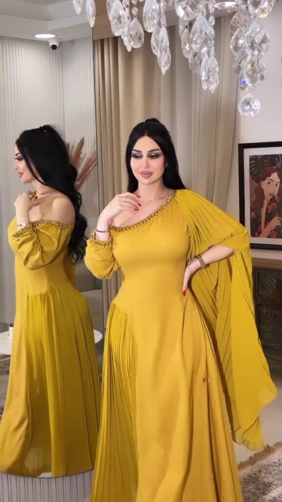 فستان لون اصفر