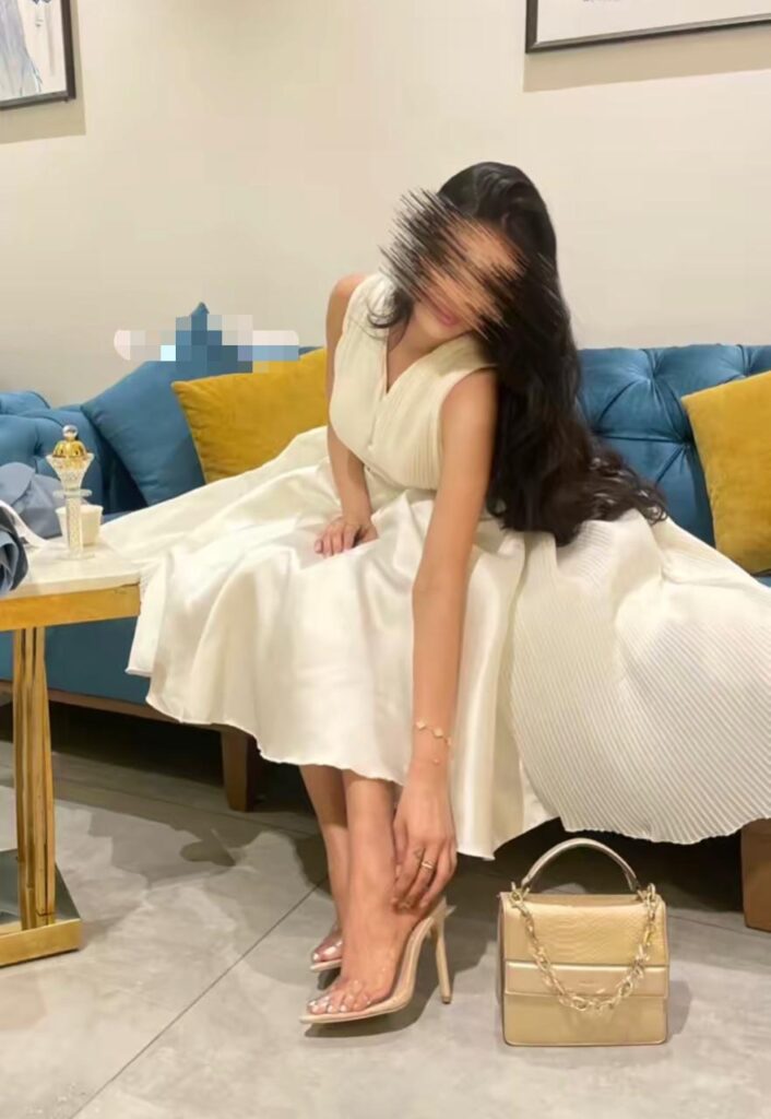 ⁦فساتين لون سكري⁩ - الصورة ⁦2⁩