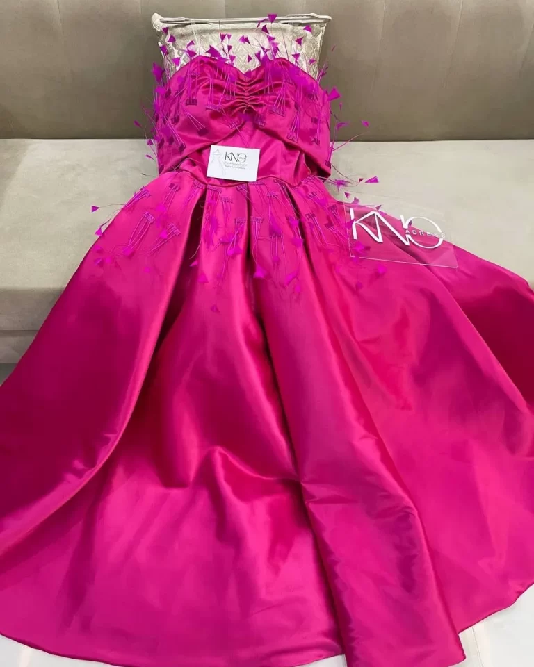 ⁦فساتين سهرة لون فوشيا⁩ - الصورة ⁦2⁩