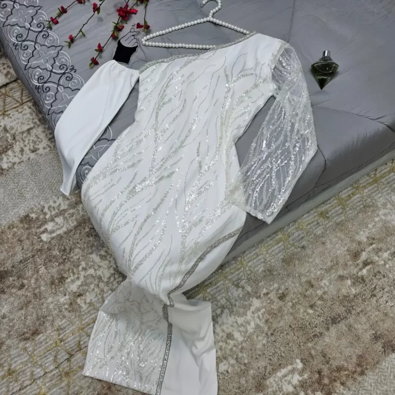 ⁦فستان لون ابيض⁩ - الصورة ⁦2⁩