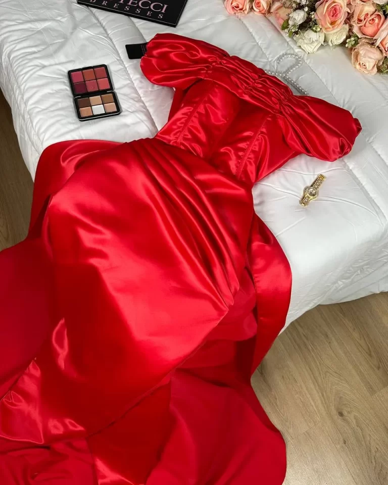 ⁦فساتين سهرة لون أحمر⁩ - الصورة ⁦4⁩