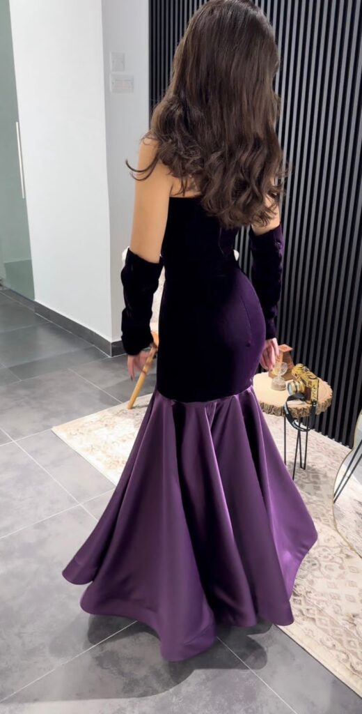 ⁦فساتين سهرة مخمل⁩ - الصورة ⁦2⁩