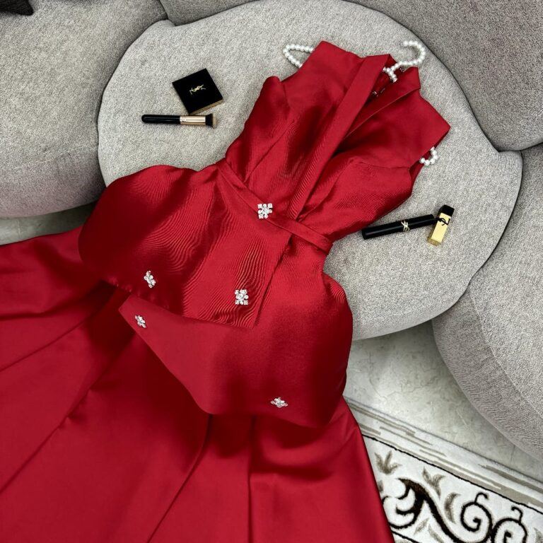 ⁦فساتين سهرة لون احمر⁩ - الصورة ⁦4⁩
