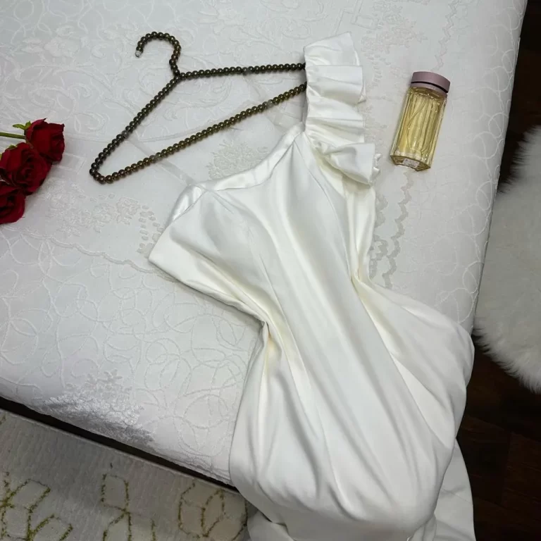 ⁦فستان سهرة قصير⁩ - الصورة ⁦4⁩
