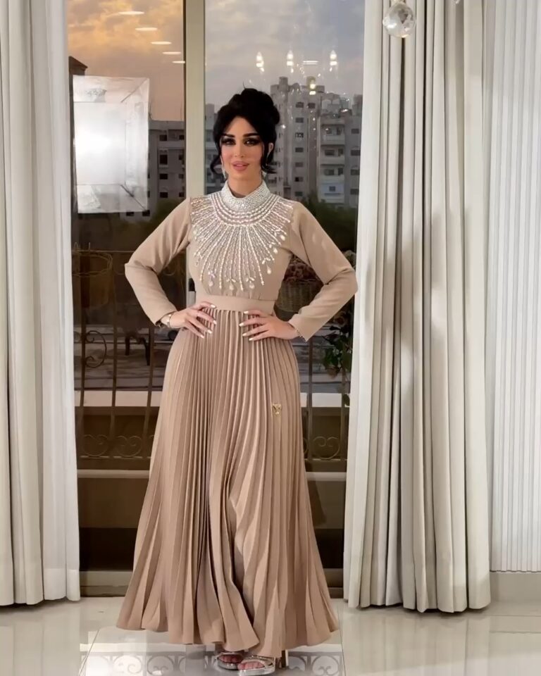 ⁦فساتين سهرة لون بيج⁩ - الصورة ⁦6⁩