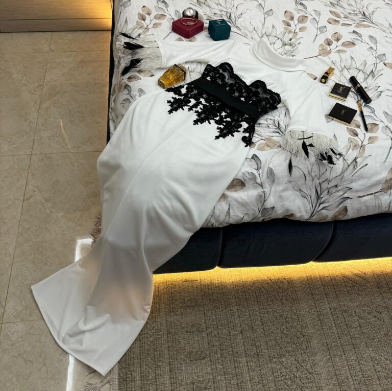 ⁦فستان سهرة ابيض ميد⁩ - الصورة ⁦5⁩