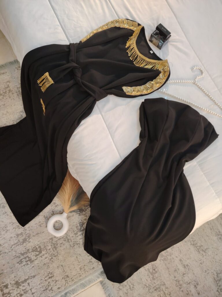 ⁦جلابية أسود كريب⁩ - الصورة ⁦2⁩