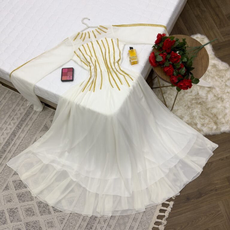 ⁦فستان سهرة ابيض⁩ - الصورة ⁦3⁩
