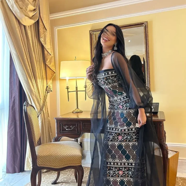 فستان سهرة ناعمة