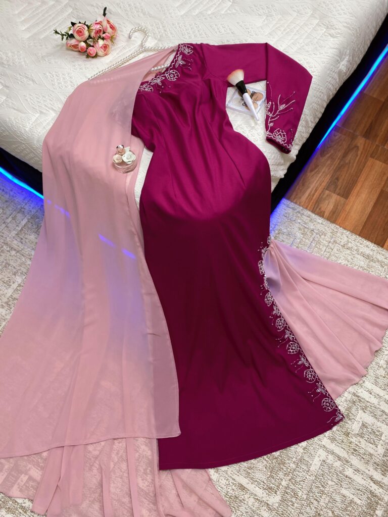 ⁦فستان سهرة فخم وانيق⁩ - الصورة ⁦2⁩