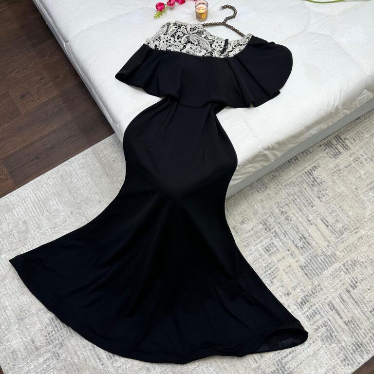 ⁦فساتين سهرة لون أسود⁩ - الصورة ⁦4⁩