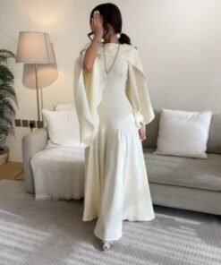 فستان نسائي ناعم اكمام طويله مفتوحه