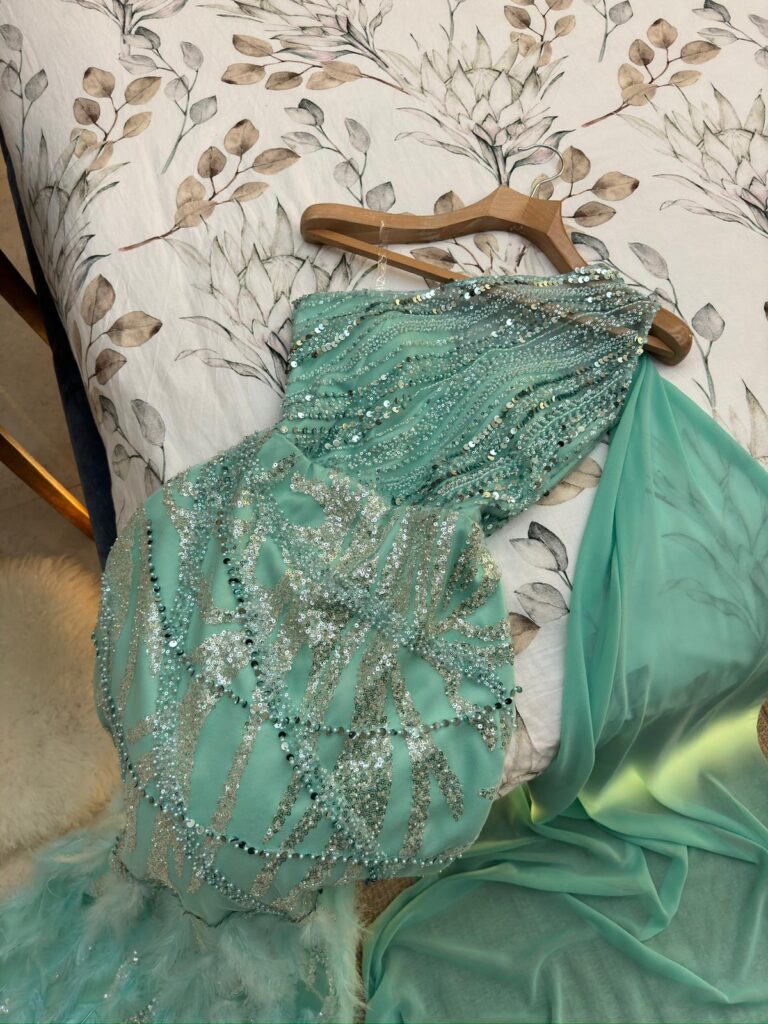 ⁦فستان افراح فخم وانيق⁩ - الصورة ⁦2⁩