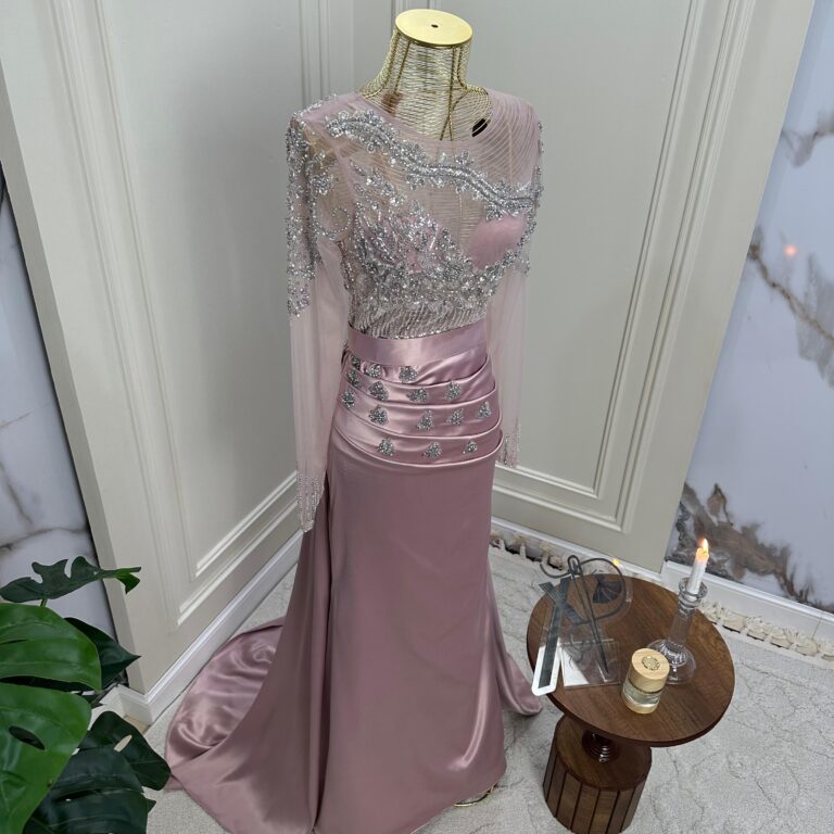 ⁦فستان ناعم⁩ - الصورة ⁦3⁩