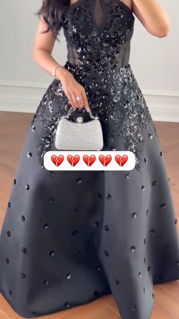 ⁦فساتين أسود فخم وانيق⁩ - الصورة ⁦6⁩