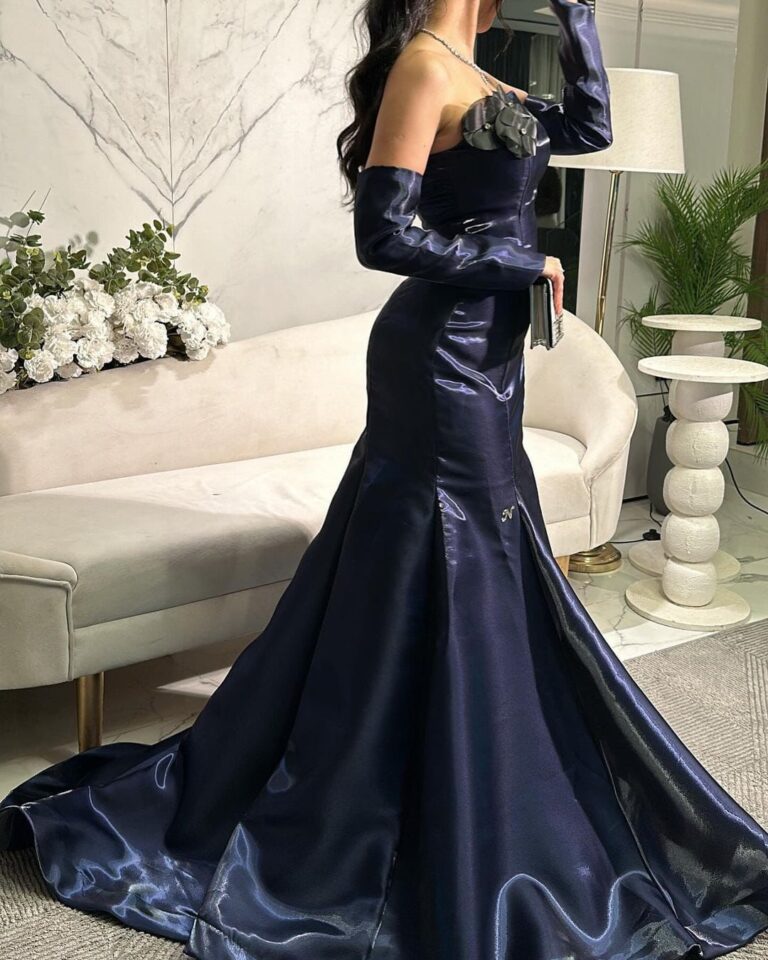 ⁦فستان سهرة لون كحلي⁩ - الصورة ⁦5⁩