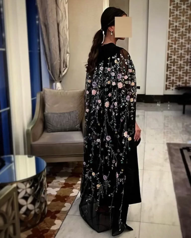 ⁦فستان سهرة لون اسود فخم وانيق⁩ - الصورة ⁦2⁩