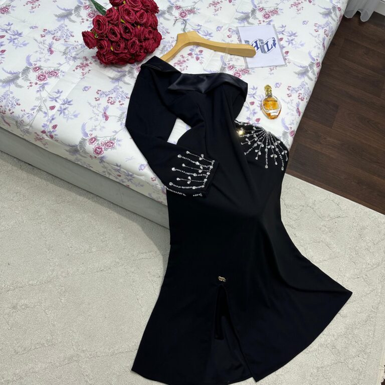 ⁦فستان سهرة لون اسود⁩ - الصورة ⁦4⁩