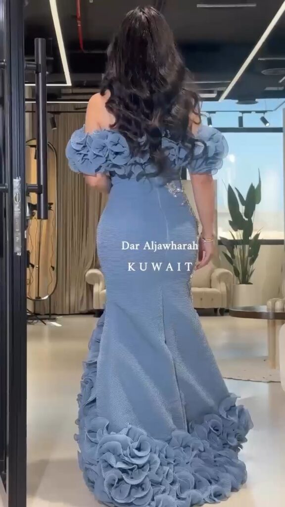 ⁦فستان فخم جدا⁩ - الصورة ⁦4⁩