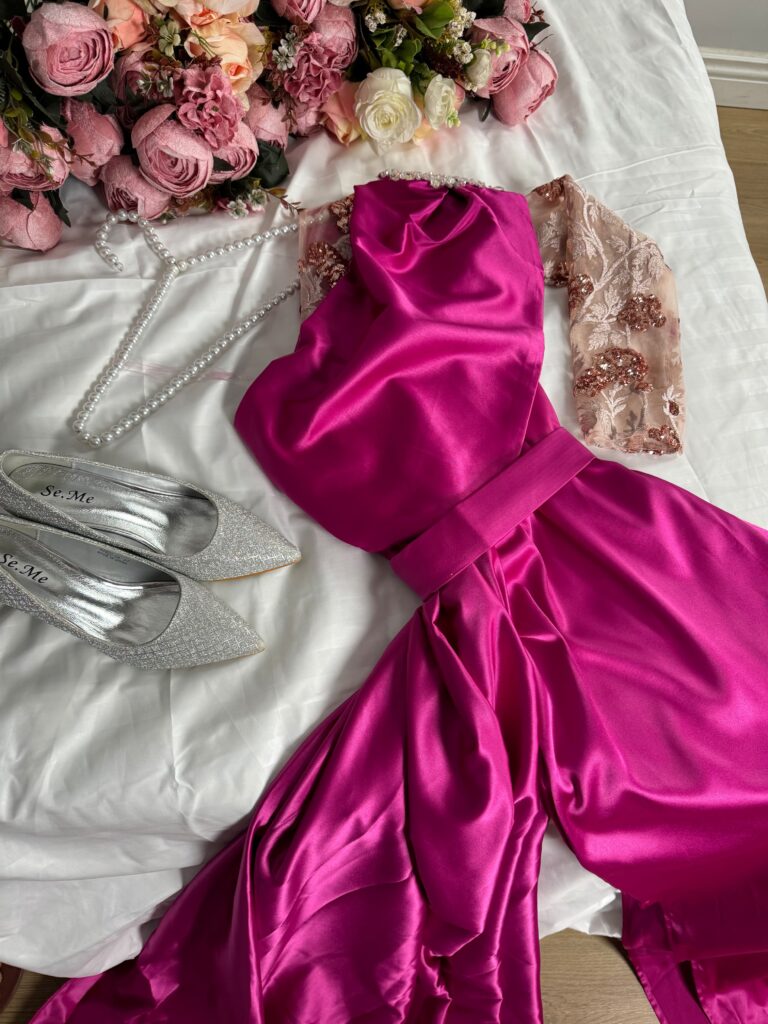 ⁦فستان سهرة لون فوشيا⁩ - الصورة ⁦2⁩
