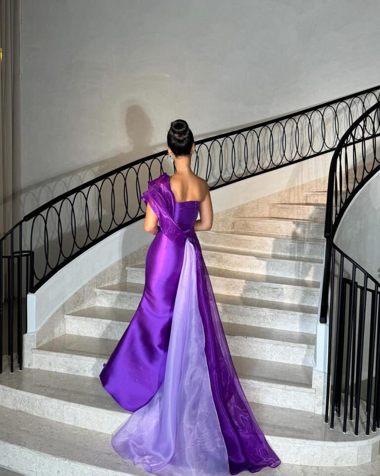 ⁦فساتين سهرة بذيل طويل⁩ - الصورة ⁦4⁩