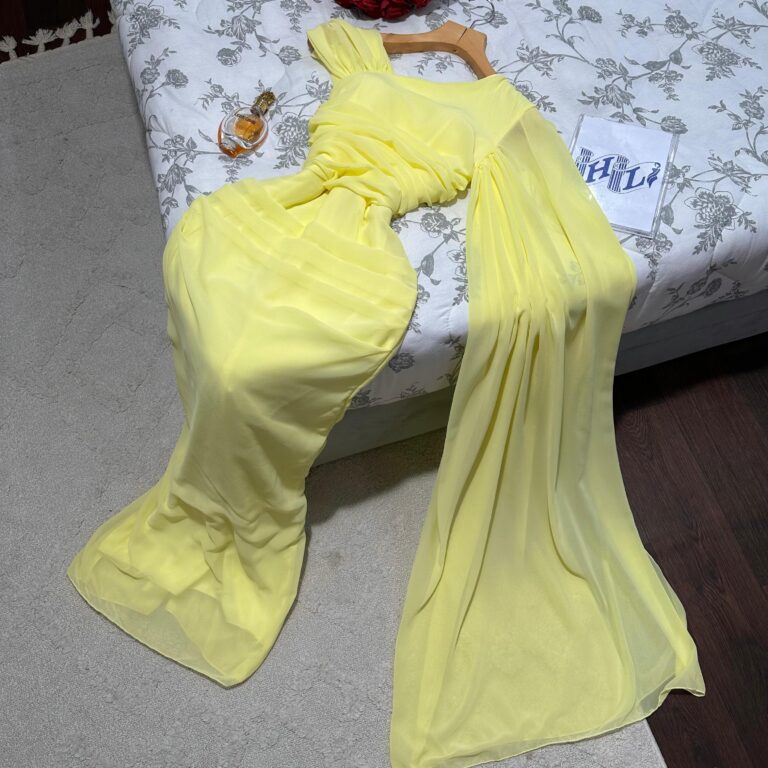 ⁦فستان سهرة لون اصفر⁩ - الصورة ⁦3⁩