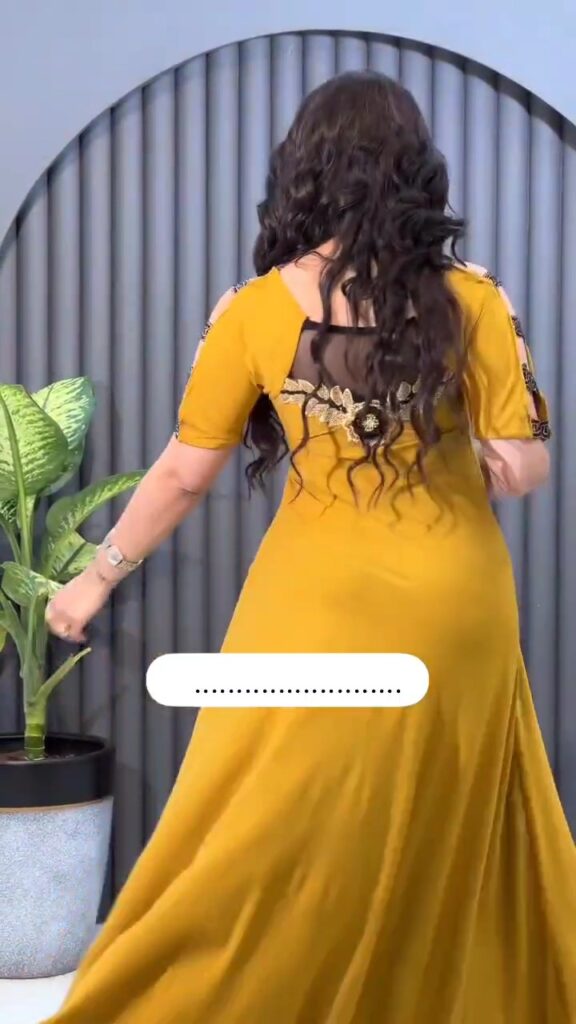 ⁦فستان إستقبال لون اصغر⁩ - الصورة ⁦9⁩