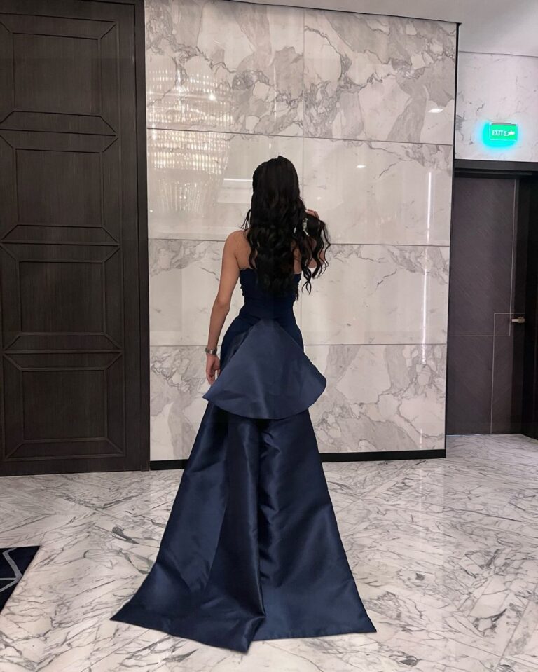 ⁦فساتين بذيل طويل⁩ - الصورة ⁦2⁩