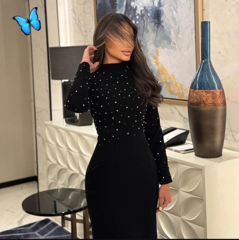 ⁦فساتين سهرة جوخ لون اسود⁩ - الصورة ⁦2⁩