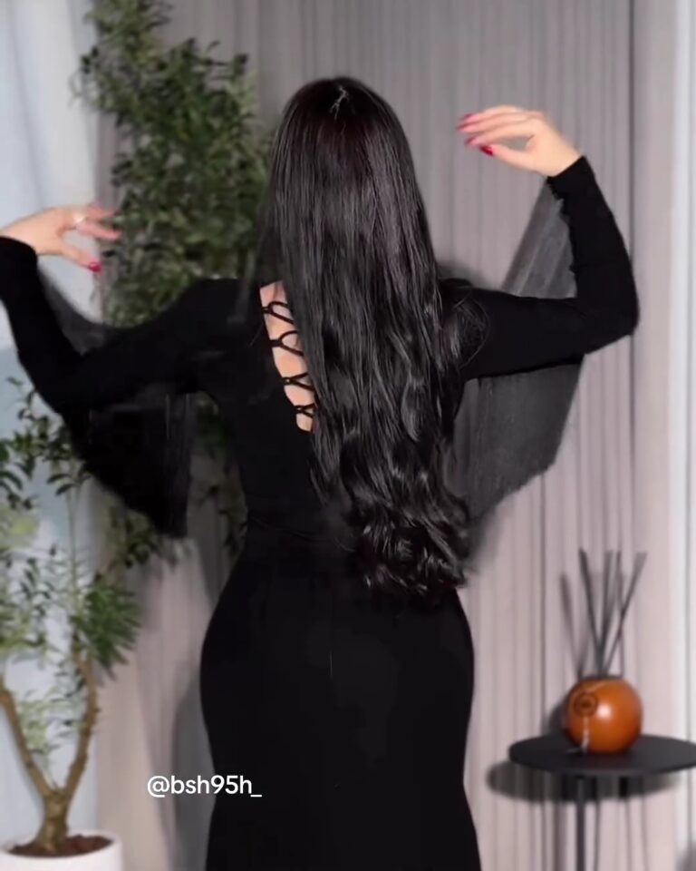 ⁦فساتين سهرة باللون الاسود⁩ - الصورة ⁦2⁩