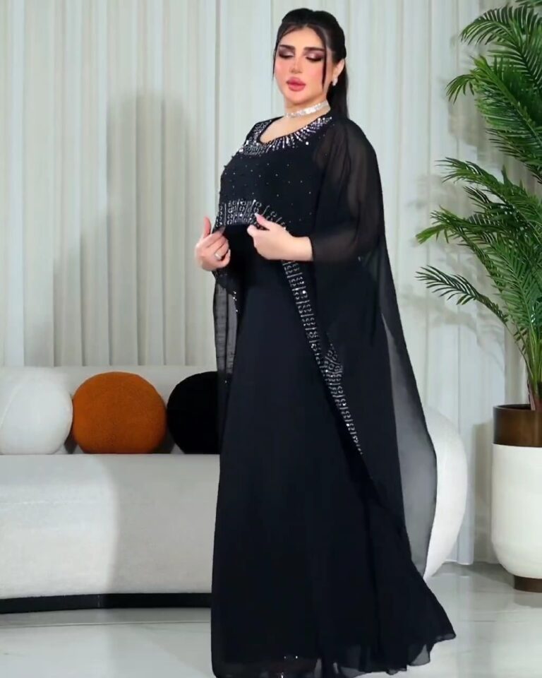 ⁦فساتين سهرة باللون جميلة⁩ - الصورة ⁦3⁩