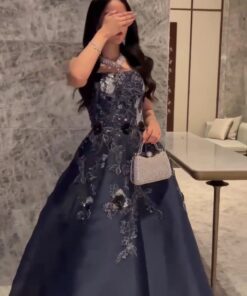 فستان سهرة بدون أكمام