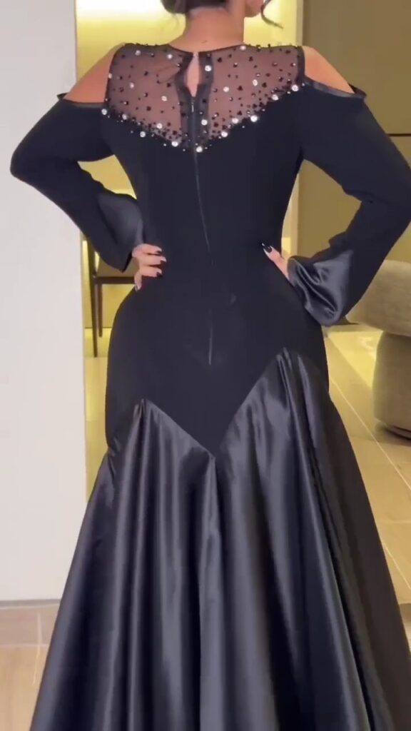 ⁦فساتين سهرة لون أسود طويل⁩ - الصورة ⁦5⁩