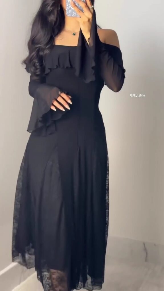 ⁦فستان سهرة لون أسود فخم وانيق⁩ - الصورة ⁦2⁩