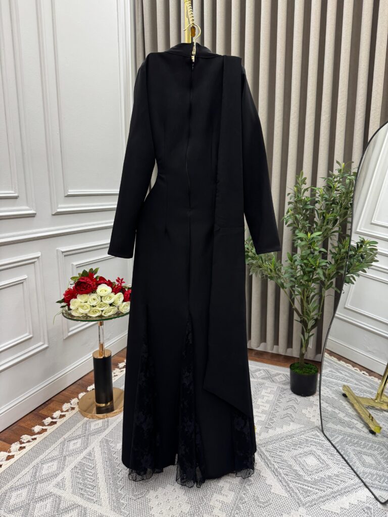 ⁦فستان سهرة لون اسود طويل⁩ - الصورة ⁦2⁩