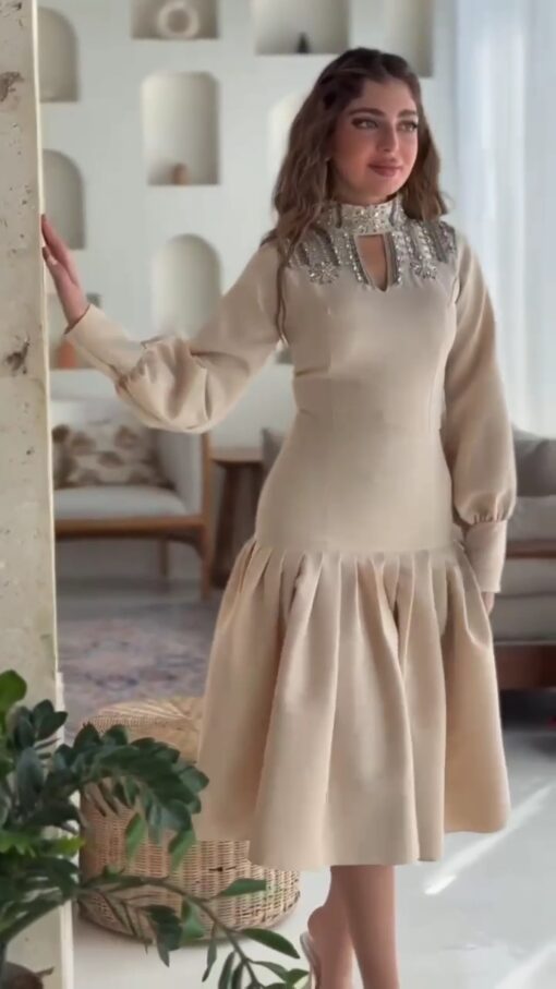 فستان قصيرة فخم وانيق