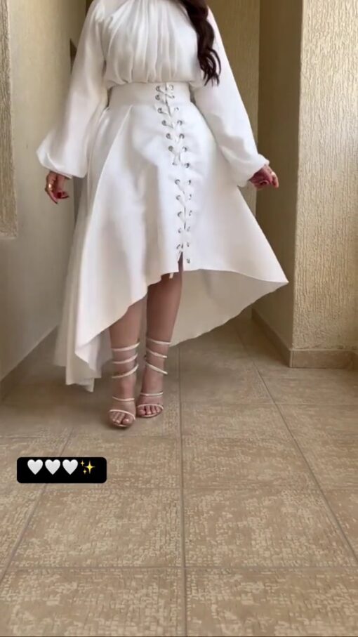 ⁦فستان سهرة لون اوفوايت⁩ - الصورة ⁦6⁩