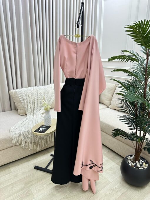 ⁦فستان سهرة أنيق⁩ - الصورة ⁦2⁩