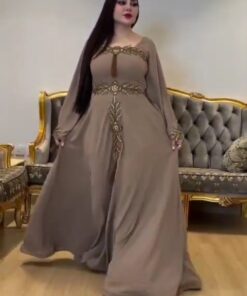 فساتين طويلة