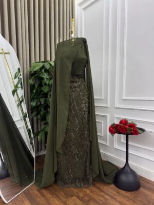 ⁦فستان سهرة لون زيتي⁩ - الصورة ⁦4⁩