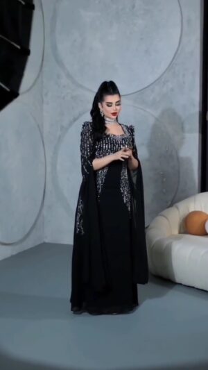 ⁦فستان سهرة بالون جميلة⁩ - الصورة ⁦5⁩