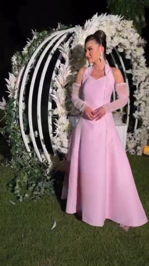 ⁦فستان وردي فخم للمناسبات – أناقة وأنوثة لا تُقاوم  هل⁩ - الصورة ⁦4⁩