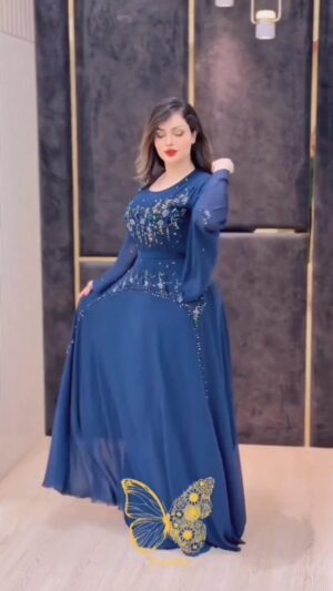 ⁦فستان سهرة ناعم⁩ - الصورة ⁦2⁩