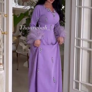 فستان نسائي بأكمام طويلة