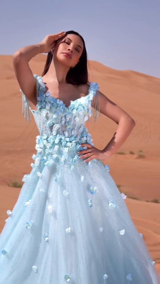 ⁦فستان سهرة سماوي⁩ - الصورة ⁦7⁩