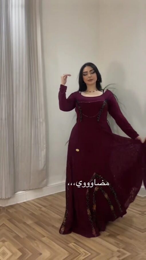 فساتين ملكية