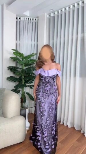 فستان خطوبة رومانسي ناعم